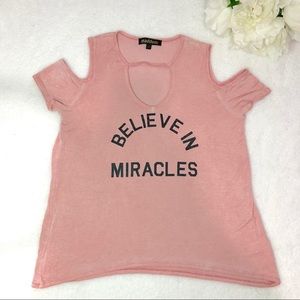 Shoulder Cut Out Shirt 👚